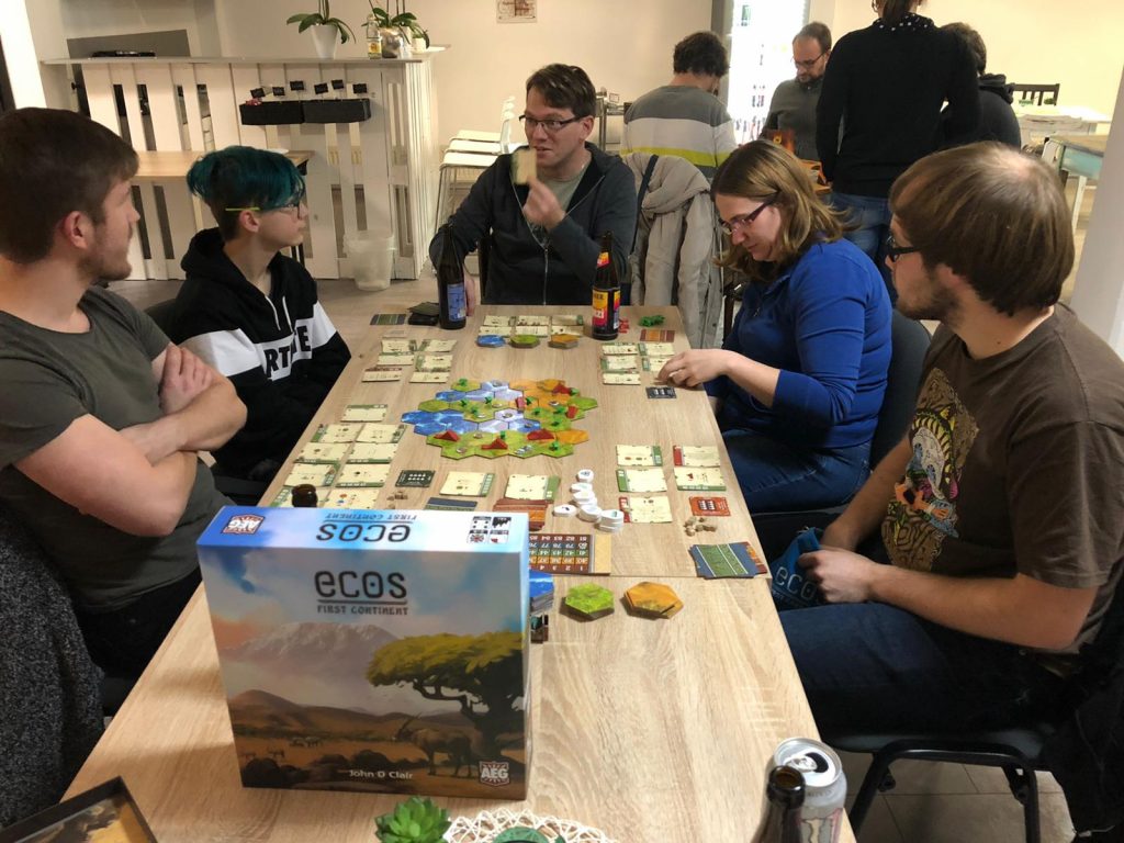 Moderierte Spieleabende Tuttlingen Spielrunde im Refugium